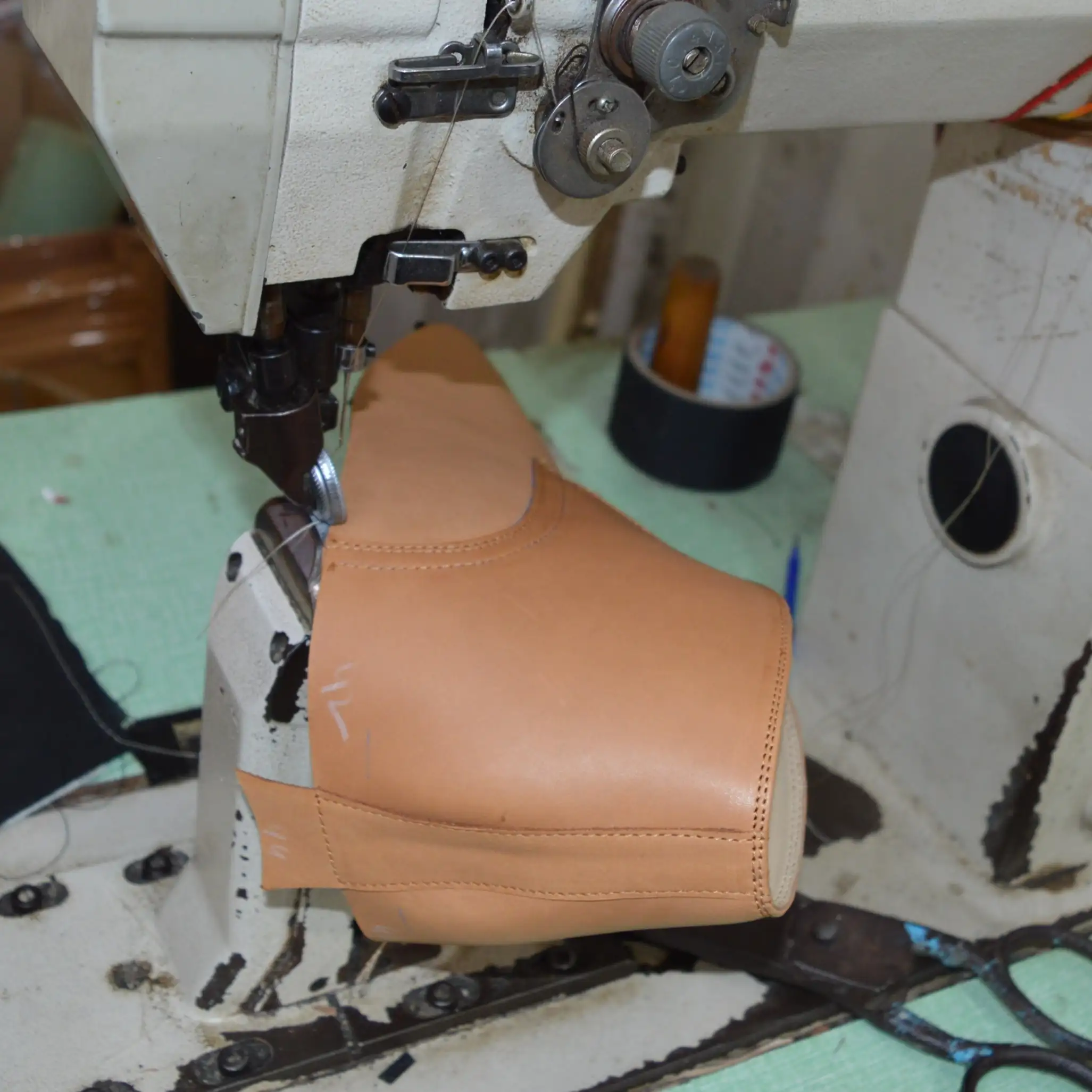 Stiching Chukka Boot Upper Image
