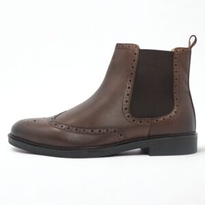Side Outer profile of Devogue Paris Brown Vittorio Wingtip Chelsea Boots featuring premium full-grain leather and elegant brogue detailing